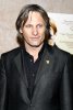 Viggo-Mortensen-grey-1.jpg