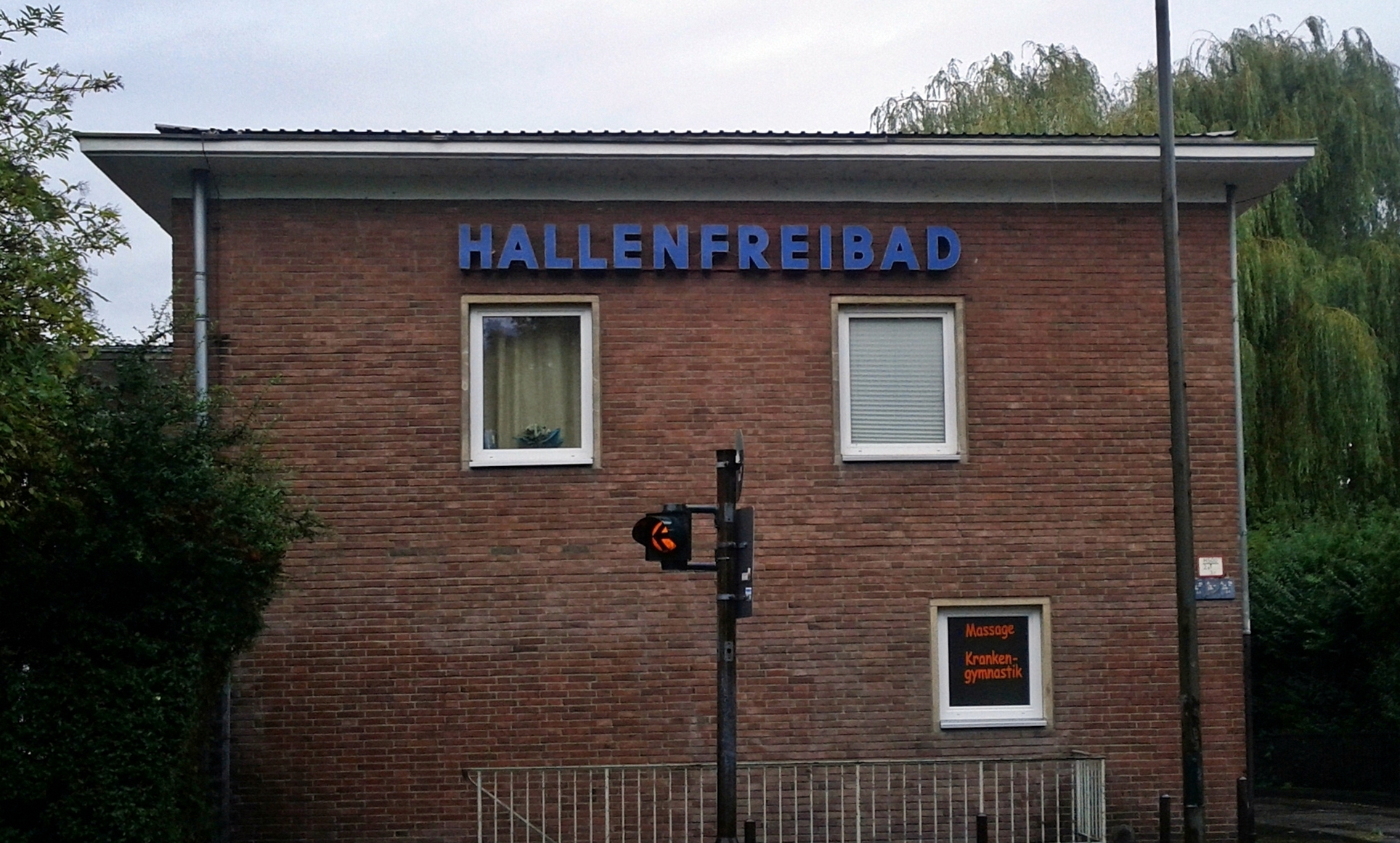 Hallenfreibad.jpg