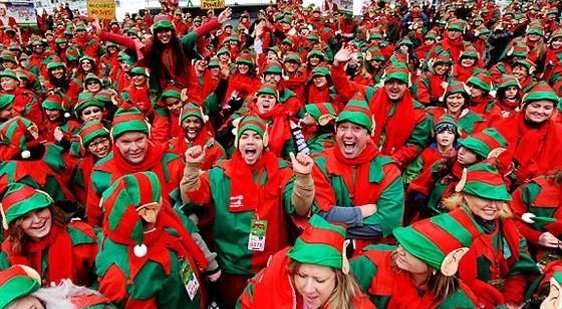 607_santa_elves-s562x309-80734.jpg