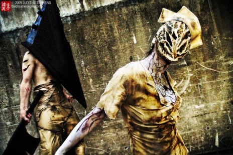 145298_Silent_hill_nurse_cosplay.jpg