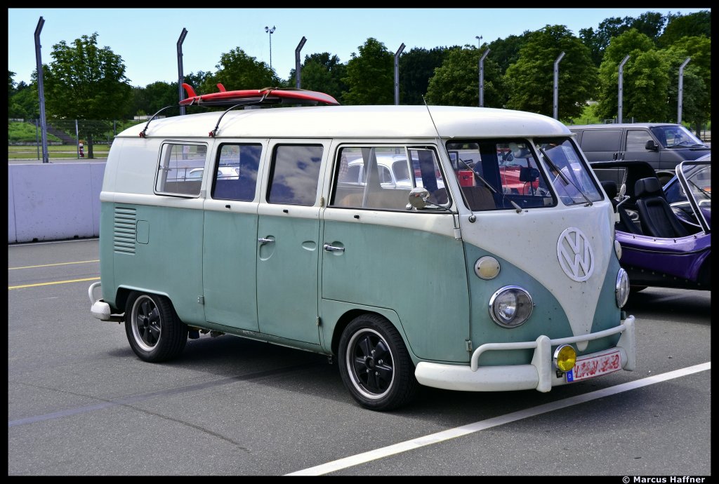 ein-volkswagen-bus-t1-am-8-71039.jpg