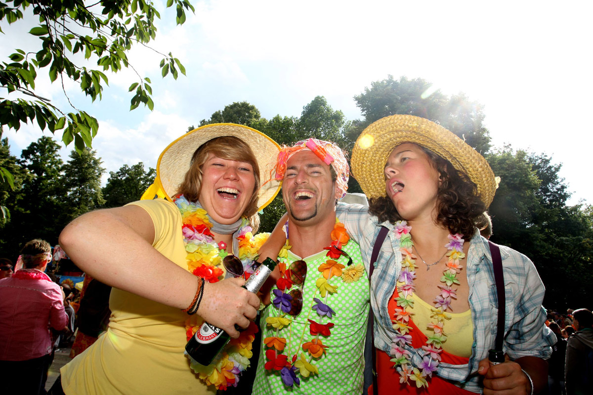 12564-Beste-Stimmung-beim-Schlagermove.jpg