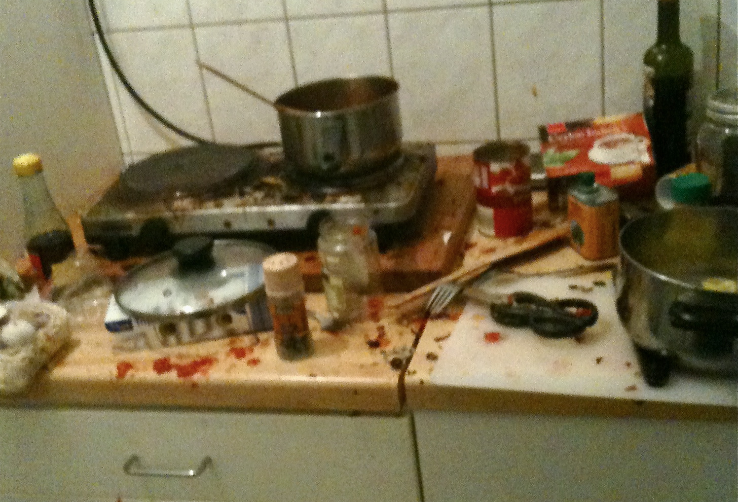 dreckige_kueche.JPG