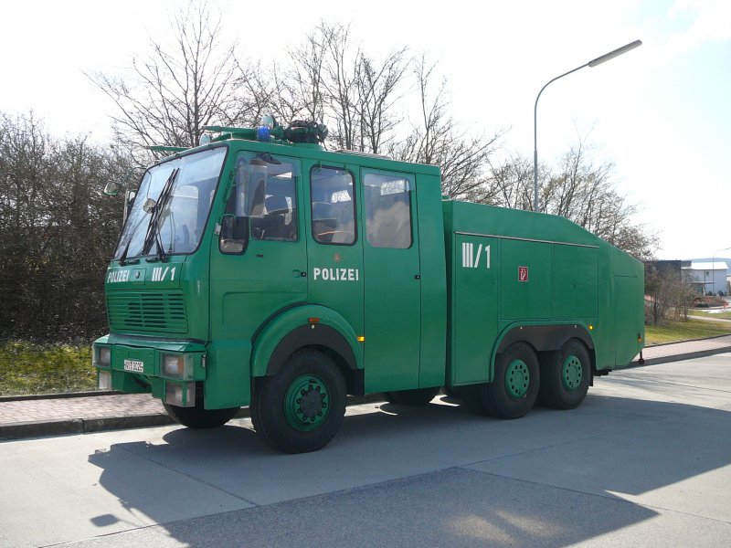 wasserwerfer-16106.jpg
